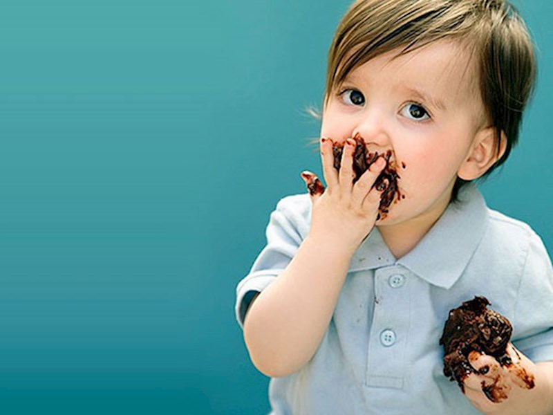 از بین بردن لکه شکلات